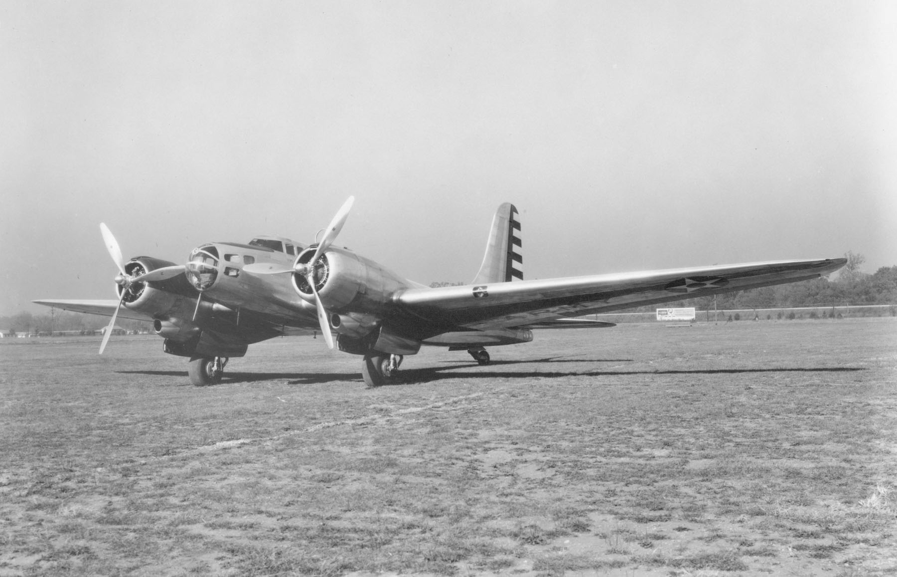 Douglas B-23