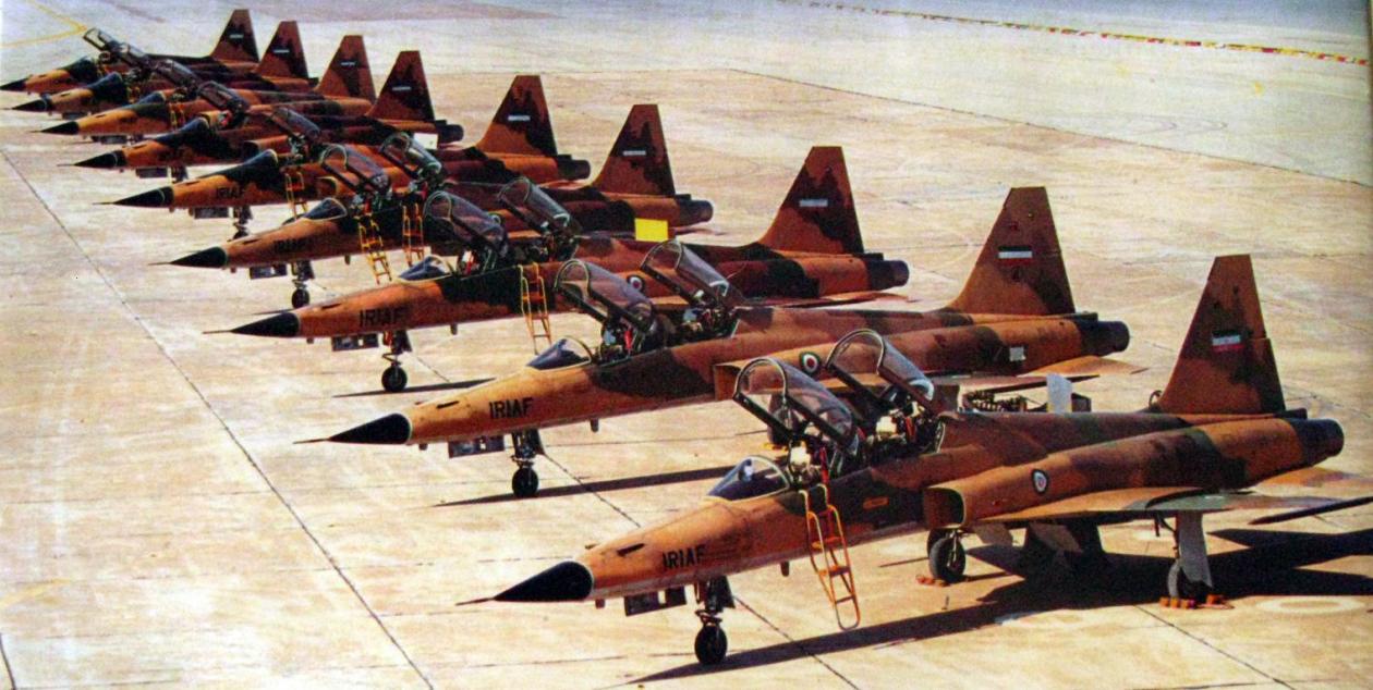 F-5 Iranian_Northrop_F-5_during_Iran-Iraq_war_0