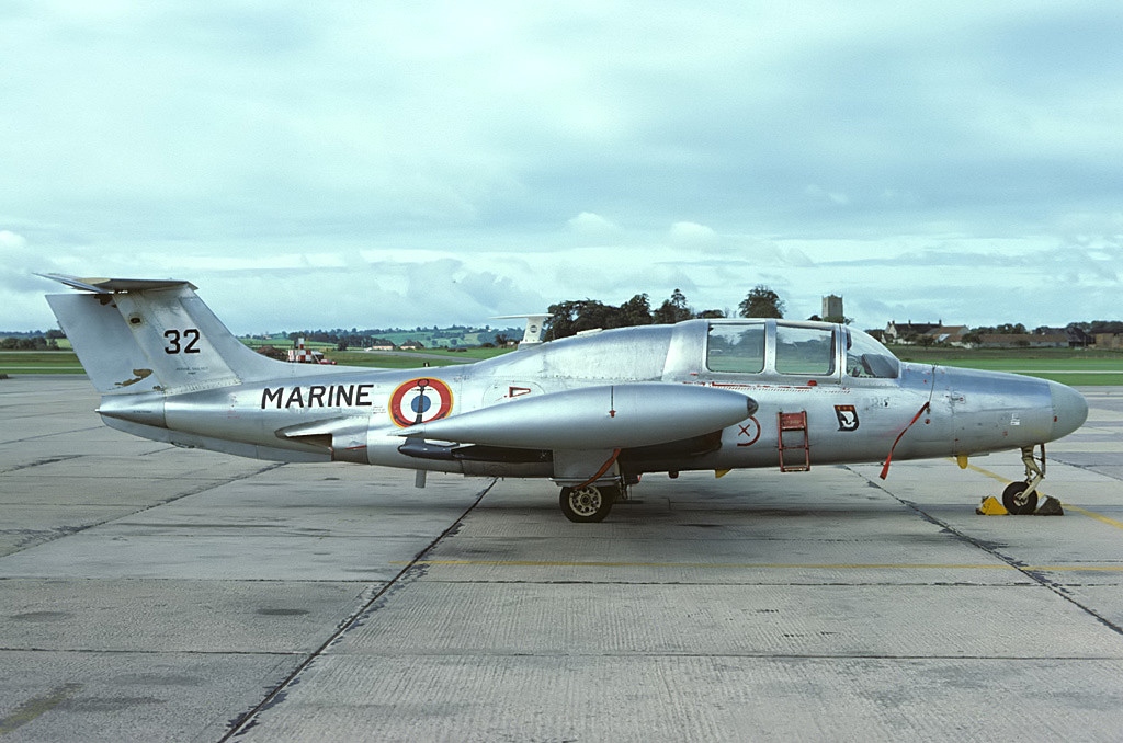 Morane-Saulnier_MS-760_Paris,_France_-_Navy_AN1033371