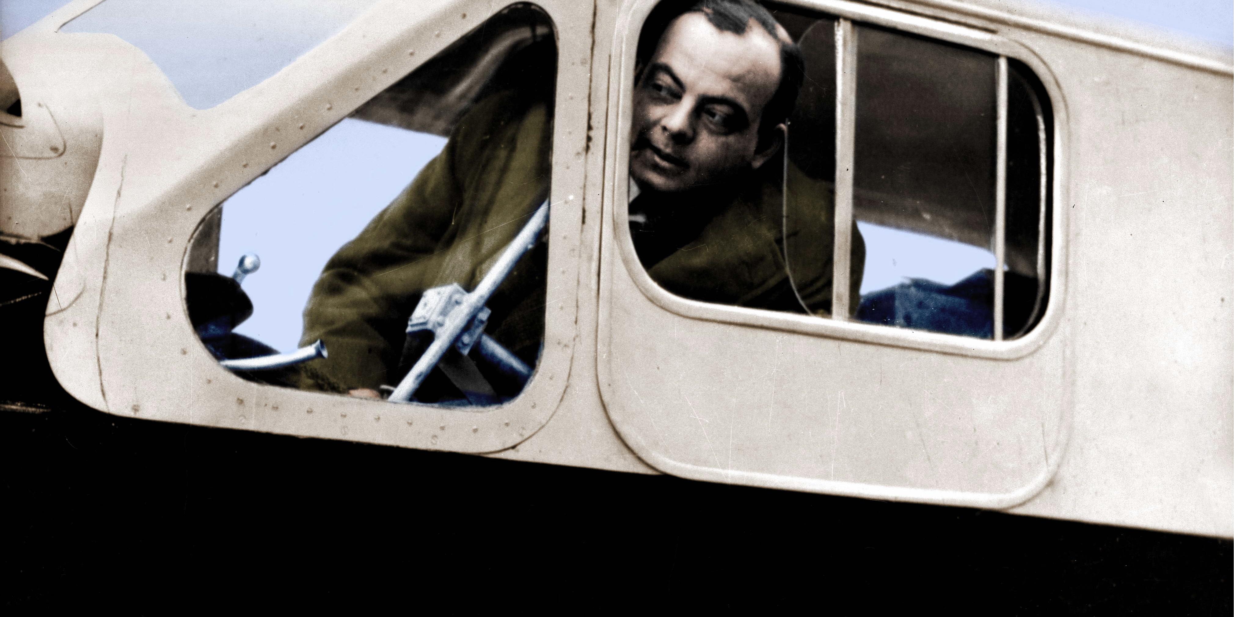 Saint-Exupery en un Caudron 635