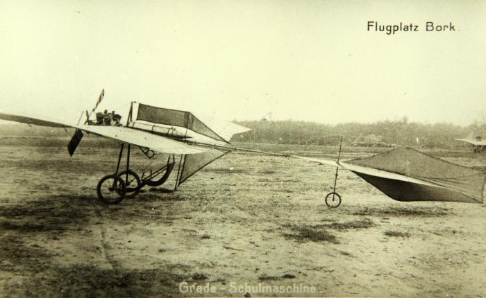 Primer vuelo del “Libelle” de Hans Grade,&nbsp;1909.