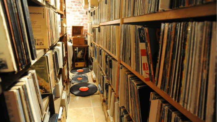 0000 vinyl collector