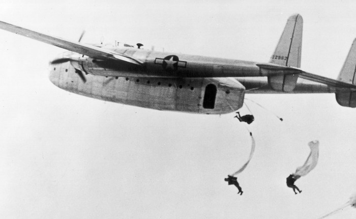 El C-82, precursor del&nbsp;Packet