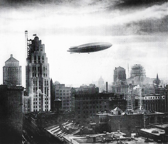 R-100_-_Montreal_1930