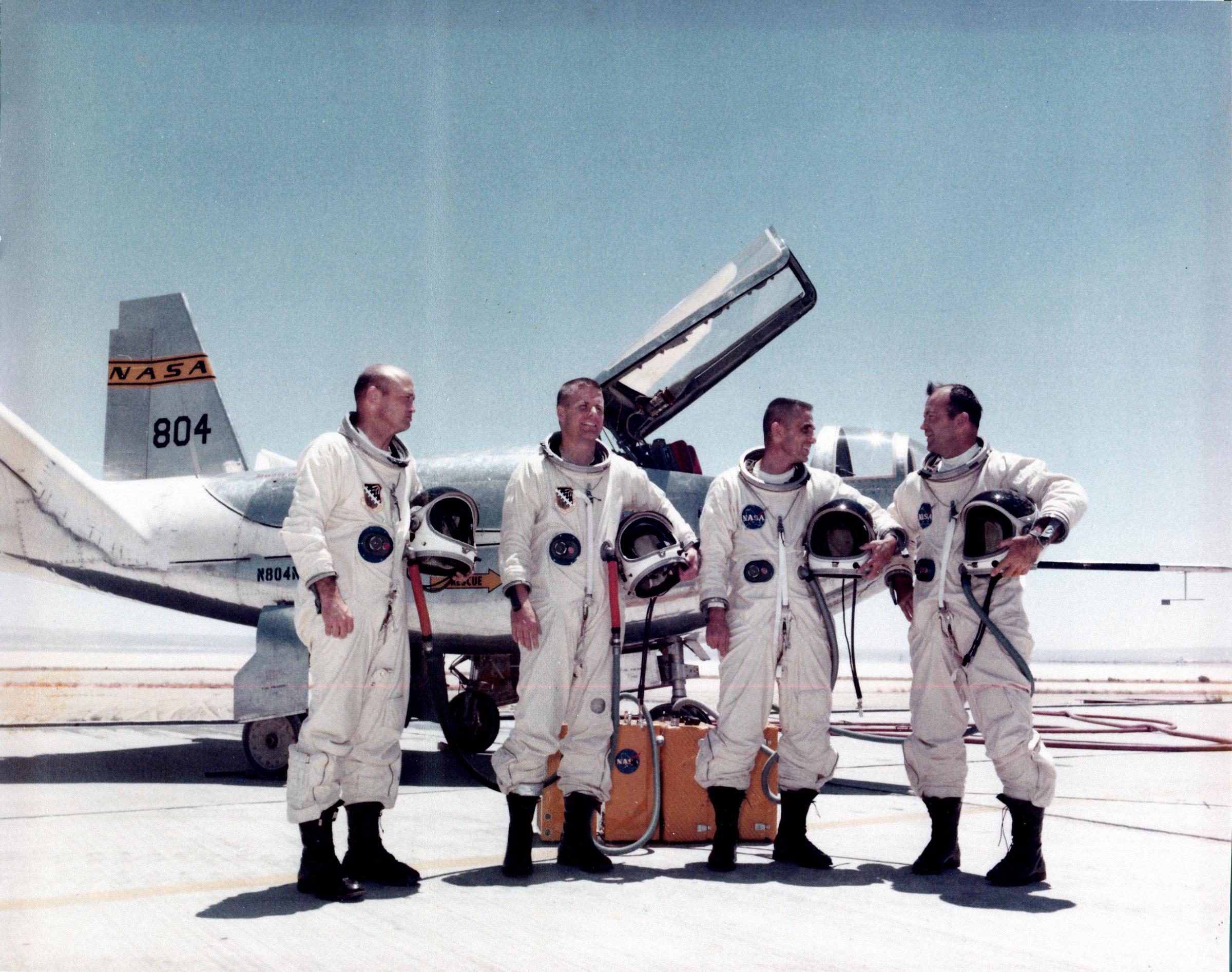 299998main_lifting_body_pilots_full Jerry Gentry, Pete Hoag, John Manke and Bill Dana are lined up by the HL-10 lifting body aircraft.