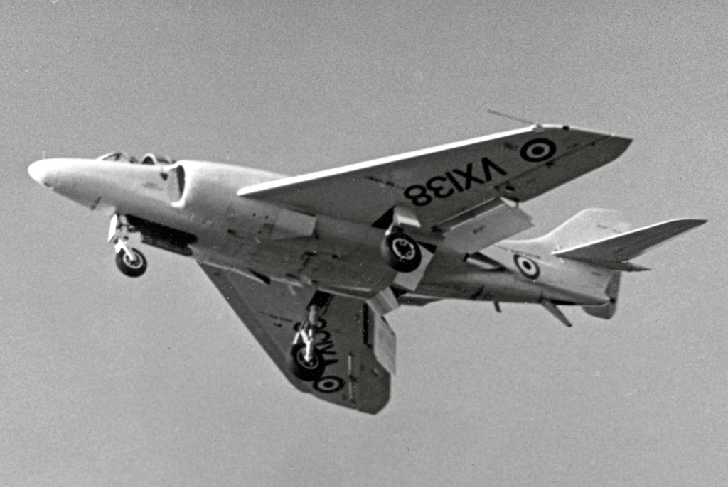 Supermarine_525_VX138_Farnborough_11.09.54_edited-2