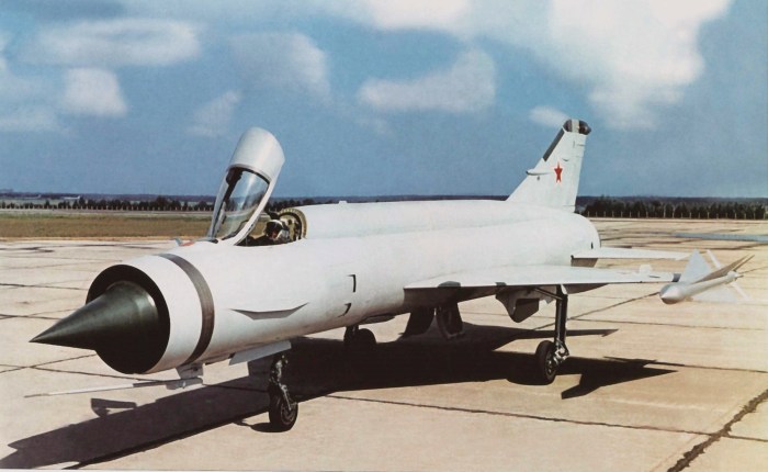 MiG Ye-150 y 152, una historia pendiente de un&nbsp;motor