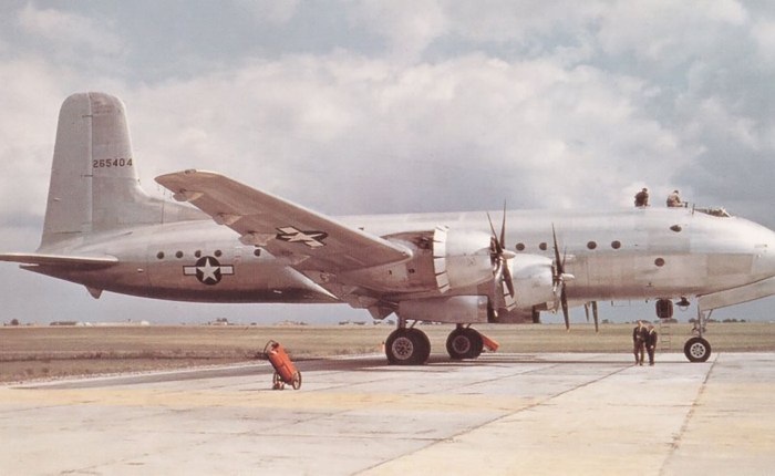 Vuela el C-74 Globemaster