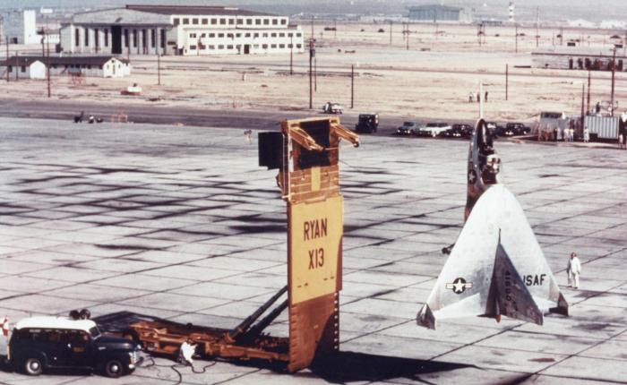 Ryan X-13, un “Tail-Sitter” en los años&nbsp;50